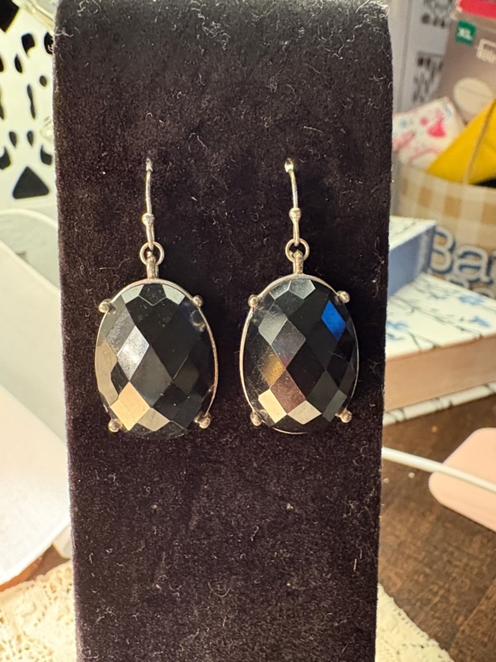 ShinyFaceted Black Drop Earrings